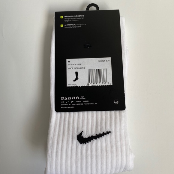 Nike Classic Cushioned Knee High Soccer socks - Picture 2 of 5